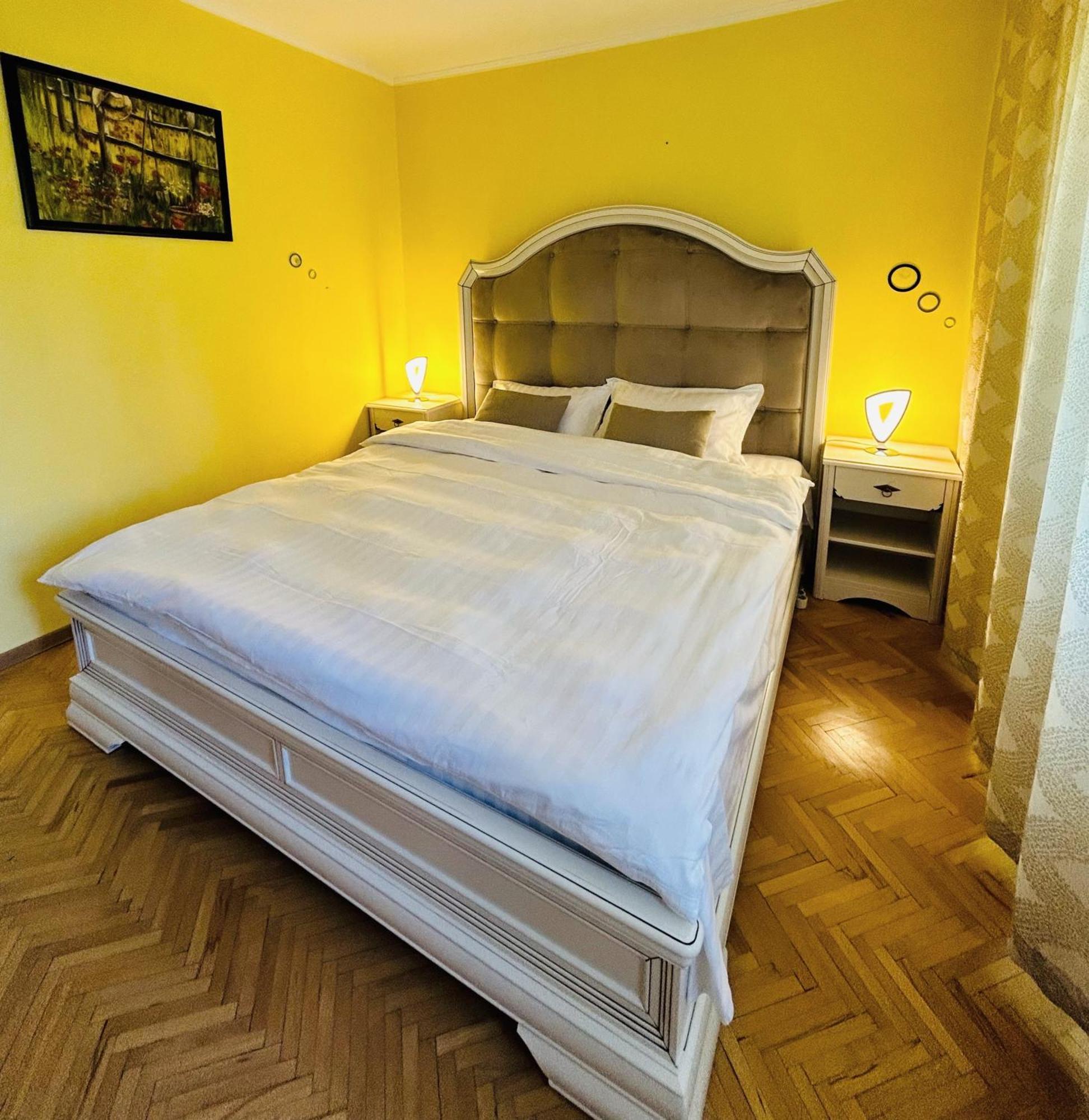 Apartment Palace Of Parliament Bucharest Luaran gambar